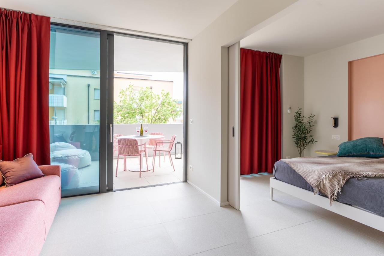 Aparthotel Zefiro Com Design, Large Terrace, Bike, Near Beach And Thermal Grado Exteriör bild