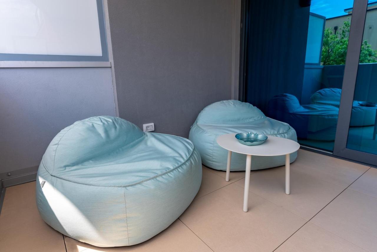 Aparthotel Zefiro Com Design, Large Terrace, Bike, Near Beach And Thermal Grado Exteriör bild