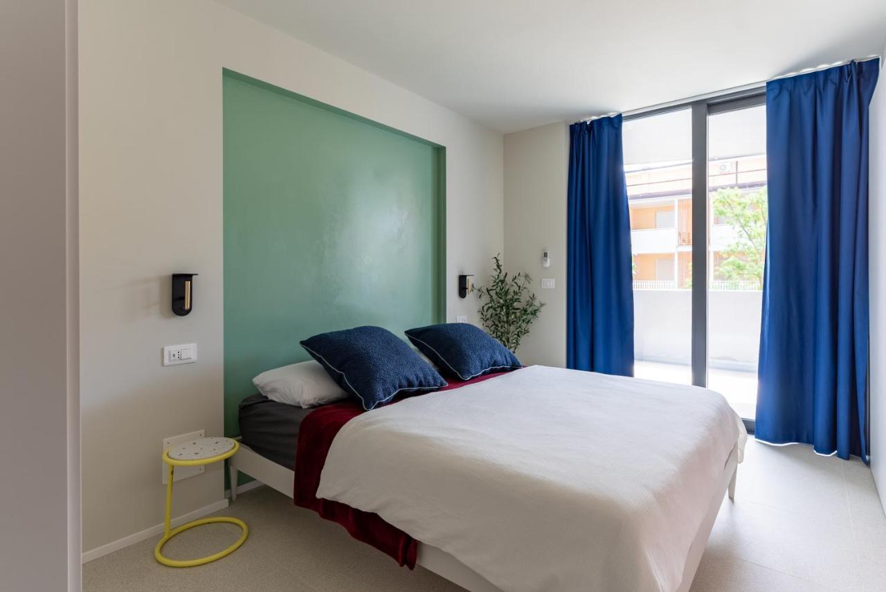 Aparthotel Zefiro Com Design, Large Terrace, Bike, Near Beach And Thermal Grado Exteriör bild