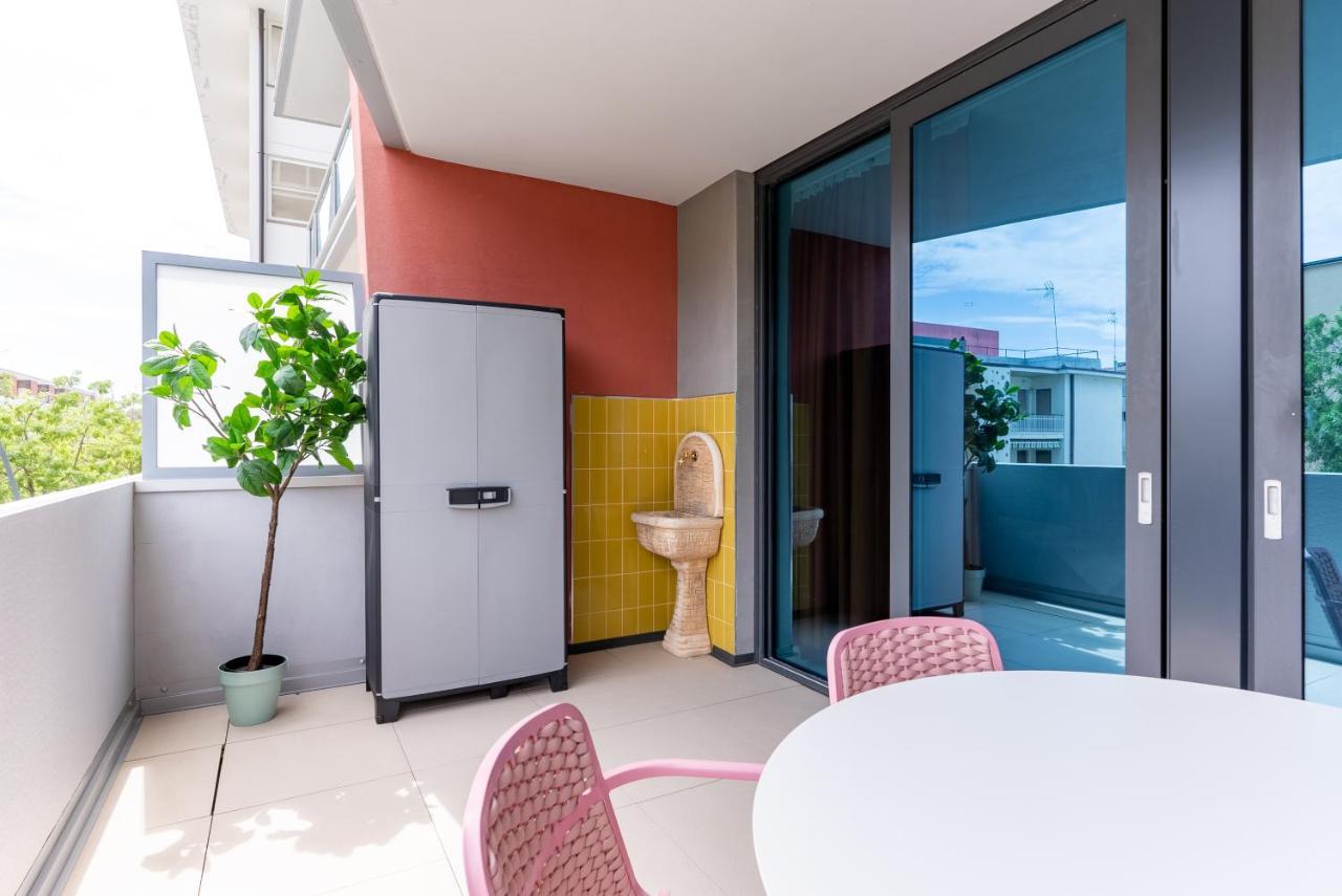 Aparthotel Zefiro Com Design, Large Terrace, Bike, Near Beach And Thermal Grado Exteriör bild
