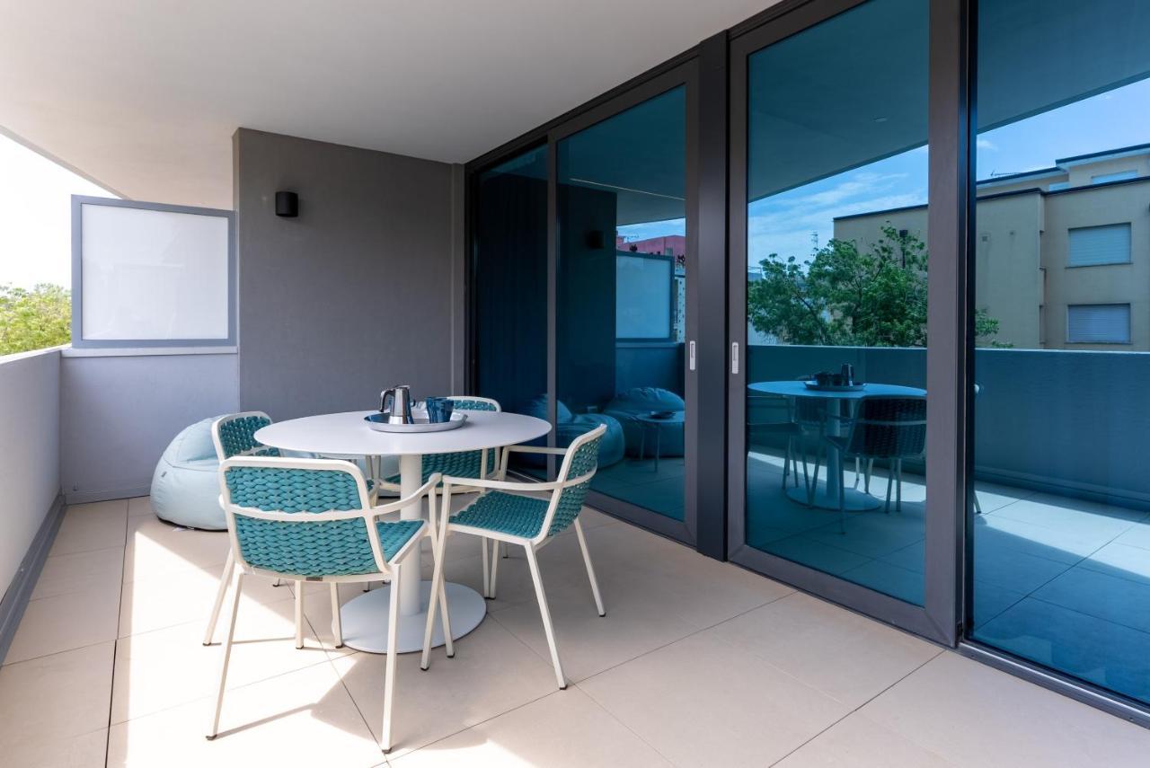 Aparthotel Zefiro Com Design, Large Terrace, Bike, Near Beach And Thermal Grado Exteriör bild