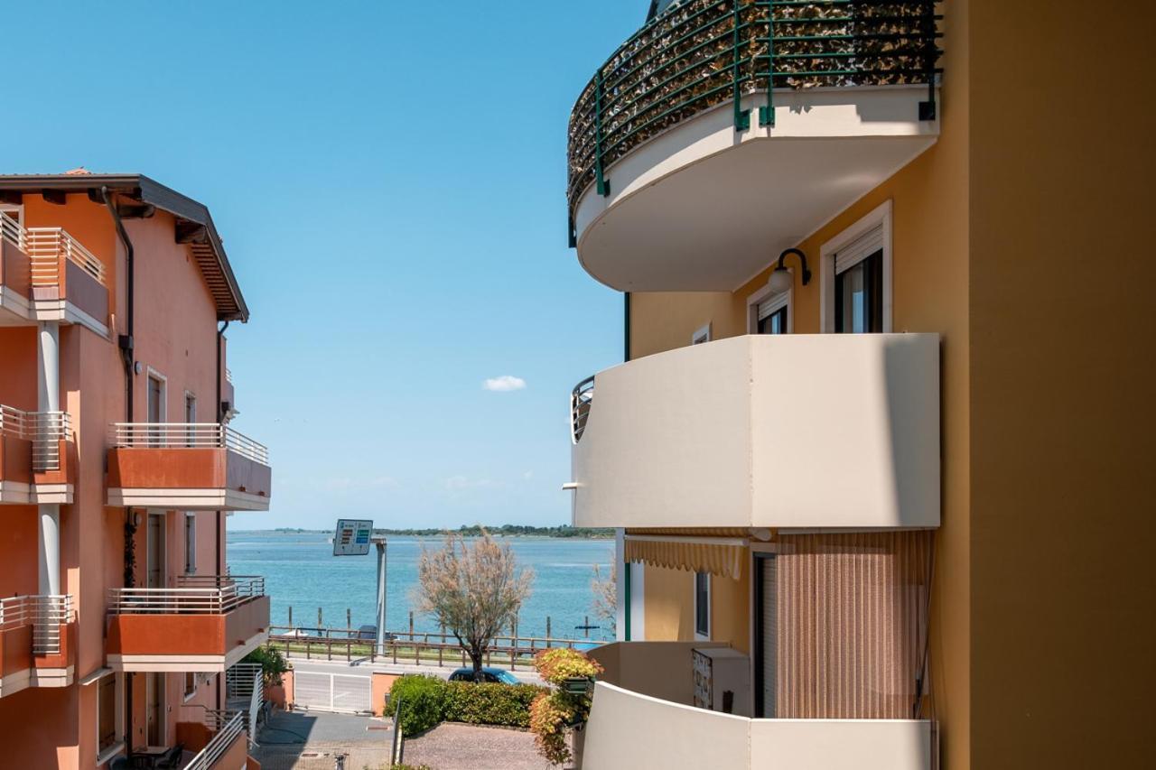 Aparthotel Zefiro Com Design, Large Terrace, Bike, Near Beach And Thermal Grado Exteriör bild